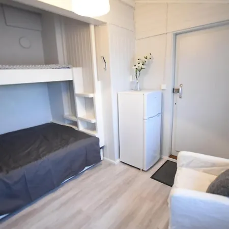 Pieni Merenrantamokki 38m² * Nauvo