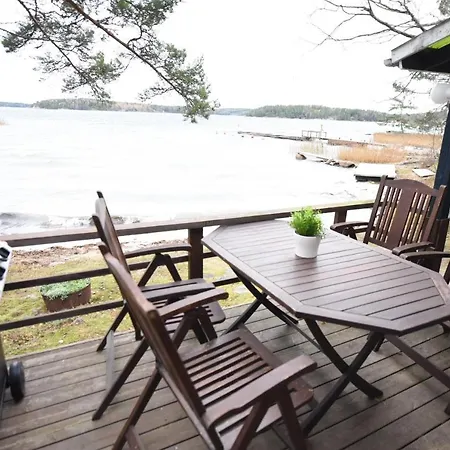 Pieni Merenrantamokki 38m² Chalet *