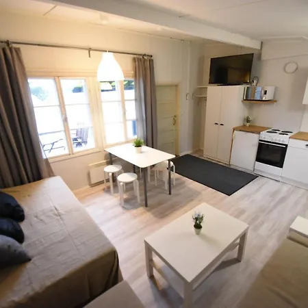 Pieni Merenrantamokki 38m² * Nauvo